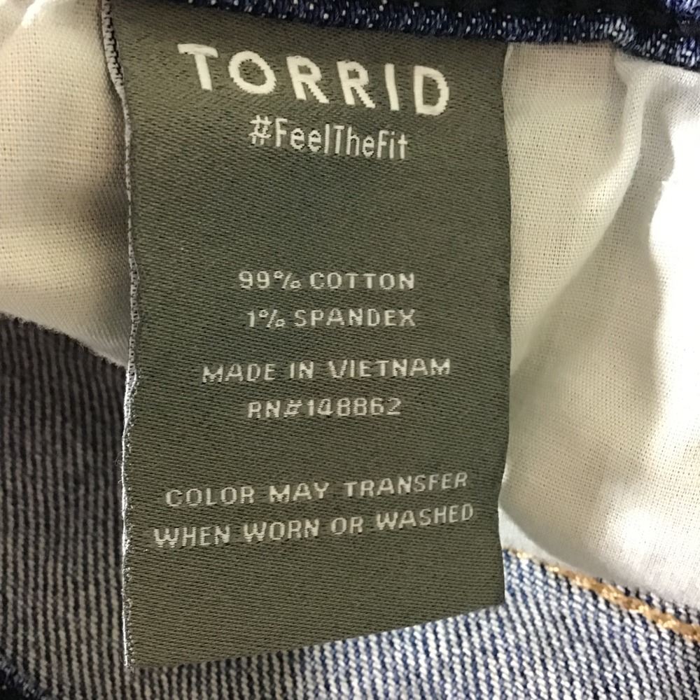 Torrid Size 12 Distressed Denim Shorts Medium Wash Raw Hem Cutoff Distruction - Picture 4 of 5